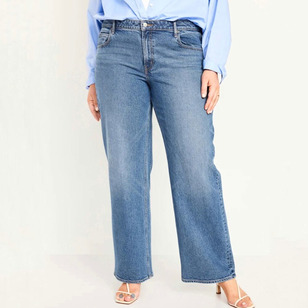 Old Navy Women's Mid Rise Wide Leg Medium Wash Jeans Size 16